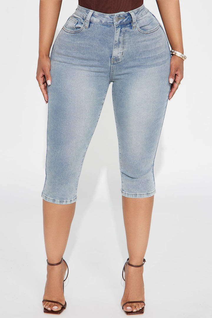 San Diego Skinny Capri Jeans - Light Wash.