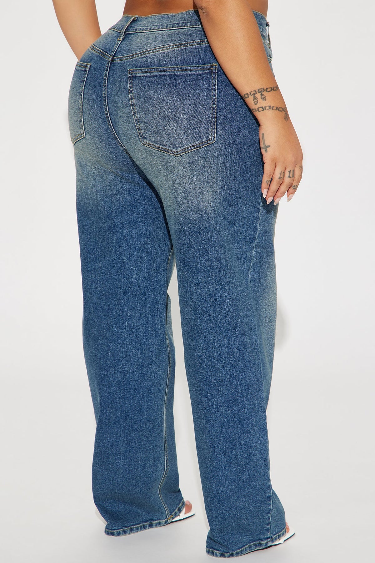 In Sync Stretch Crossover Straight Leg Jeans - Dark Wash.