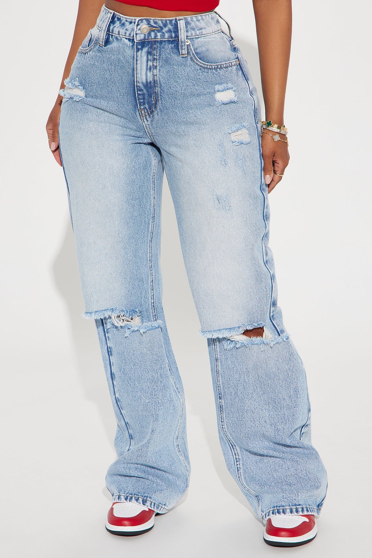 Wondering Why Ripped Straight Leg Jeans - Medium Wash.