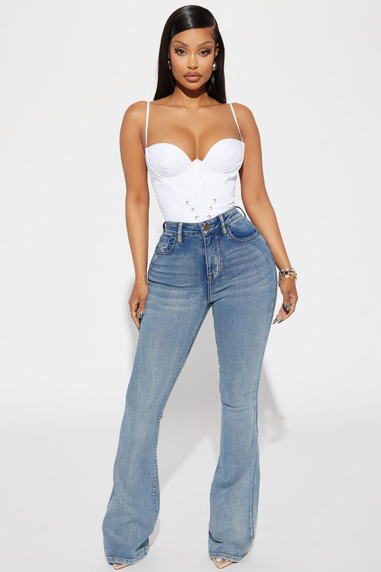 Gemma Sculpting Stretch Flare Jeans - Vintage Wash.