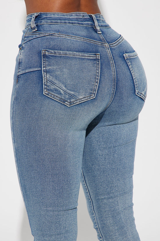 Gemma Sculpting Stretch Flare Jeans - Vintage Wash.