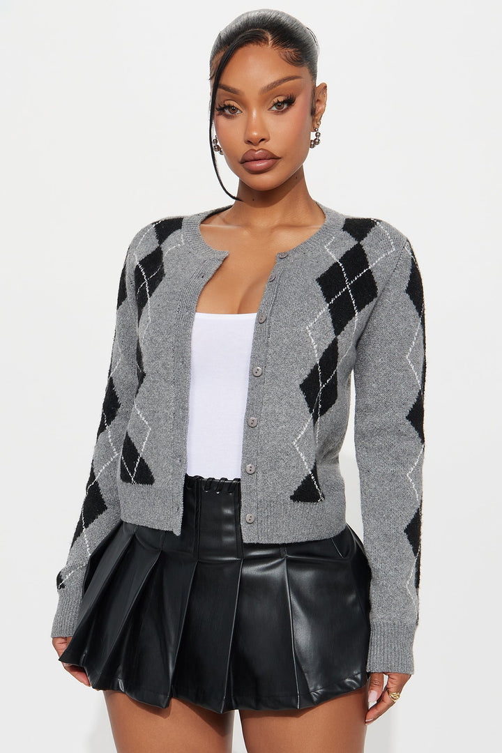 She Reads Argyle Sweater - Grey/combo.