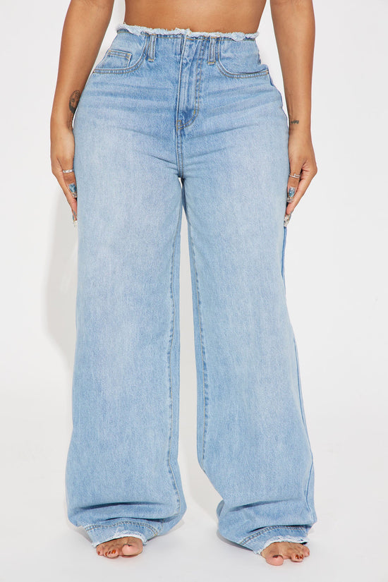 Pantalón De Mezclilla In Your Dreams Cut Off Waistband Baggy - Deslavado Medio.