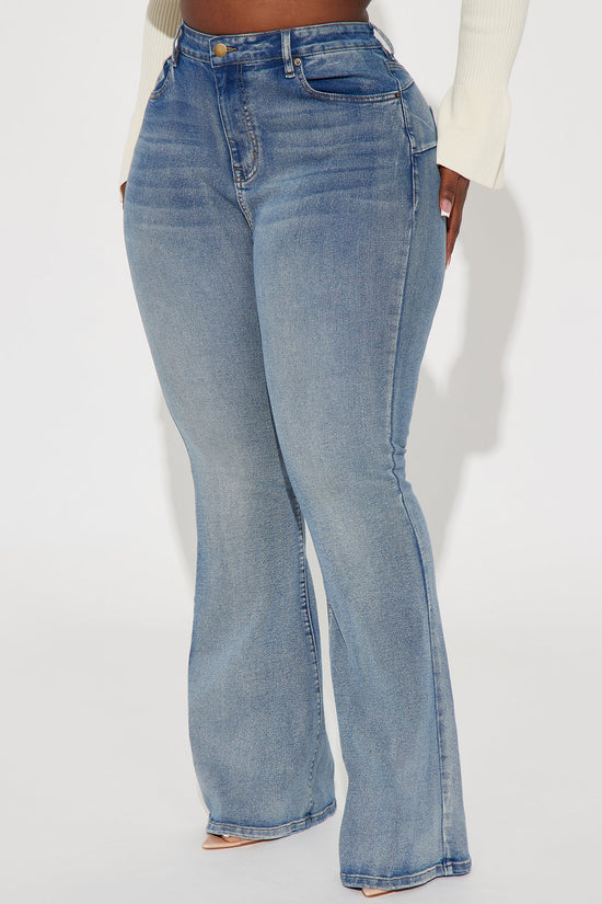 Gemma Sculpting Stretch Flare Jeans - Vintage Wash.