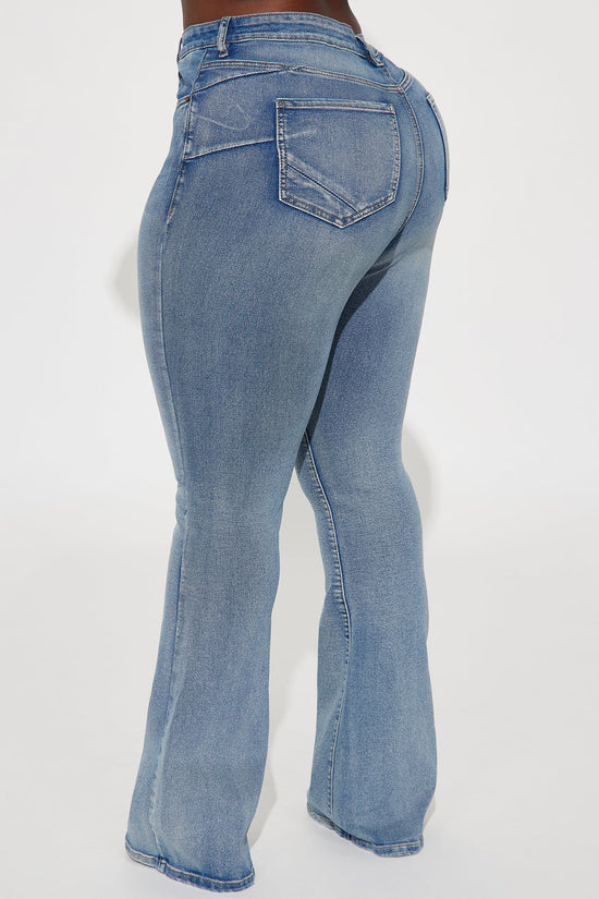 Gemma Sculpting Stretch Flare Jeans - Vintage Wash.
